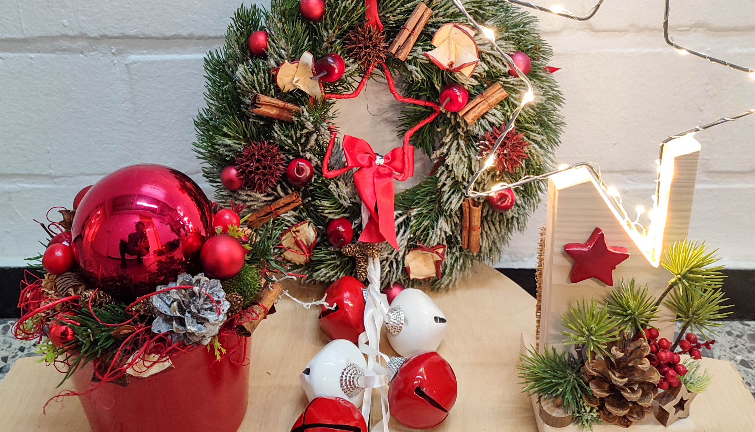 Saisonale Gestecke für verschiedene Anlässe (Ostern, Muttertag, Weihnachten etc.)