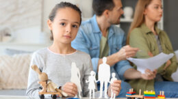 Kostenlose Hilfe für Familien: Begleitung zu Terminen und Kinderbetreuung