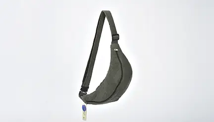 kronenkreuz-bauchtasche